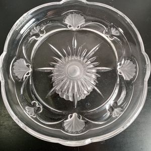 Studio Silversmiths Fine Crystal Footed plate Platter Royal Shell collection